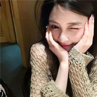 克莱尔的相机